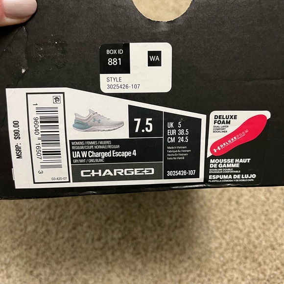 New Under Armour Sneakers - Picture 2 of 10